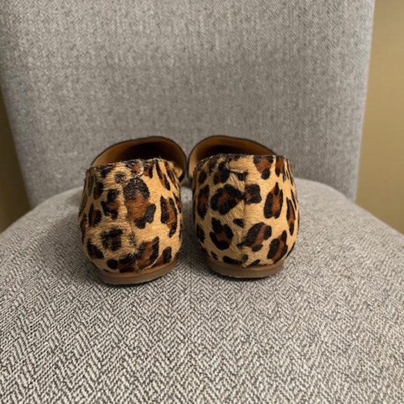 J Crew Flats - Picture 3 of 4